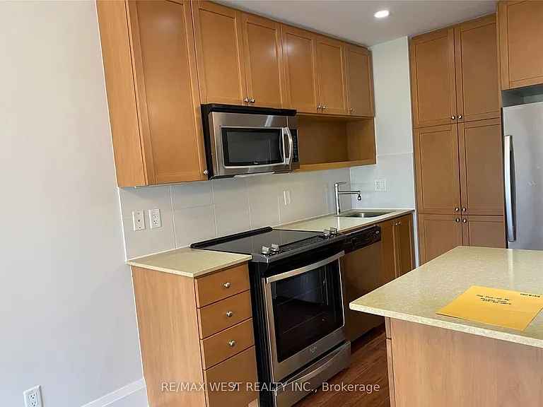 100 Harrison Garden Blvd #1318 — Photo 3