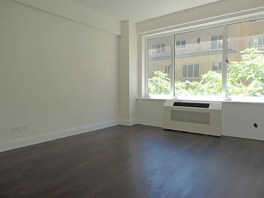 Rented by essential NEW YORK Real Estate | media 24