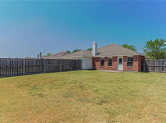 2nd image of 2810 Sutters Mill Way