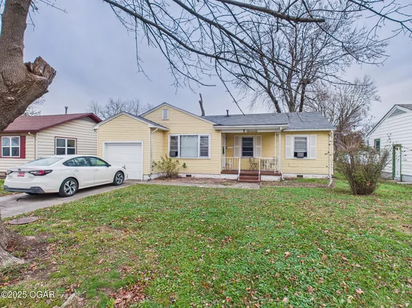 1912 A St NE, Miami, OK 74354