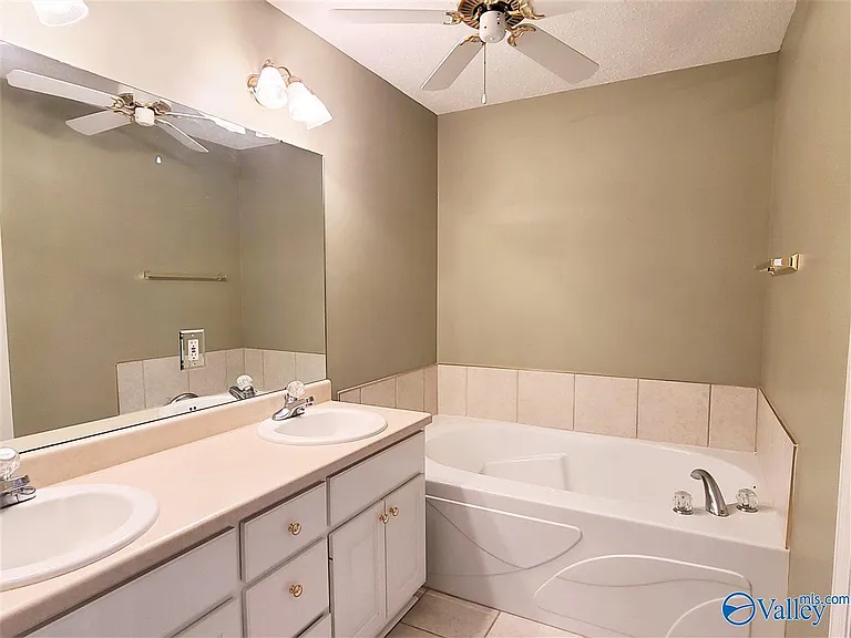 5308 Frankford Dr SE — Photo 11
