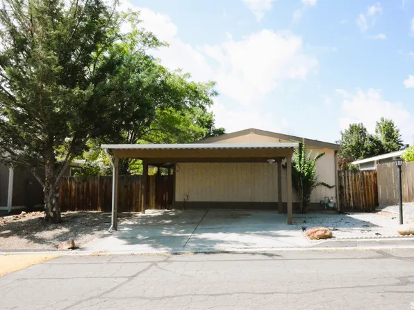 2731 Larkspur St, Reno, NV 89512