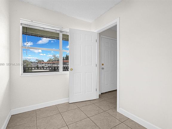 2nd image of 400 NW 65th Ave APT 222