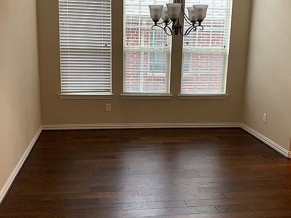 4th image of 510 Dominion Dr
