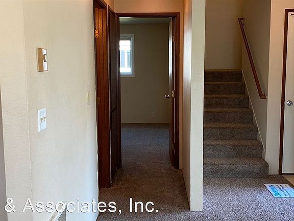 2nd image of 1980 NW Kings Pl #5208675