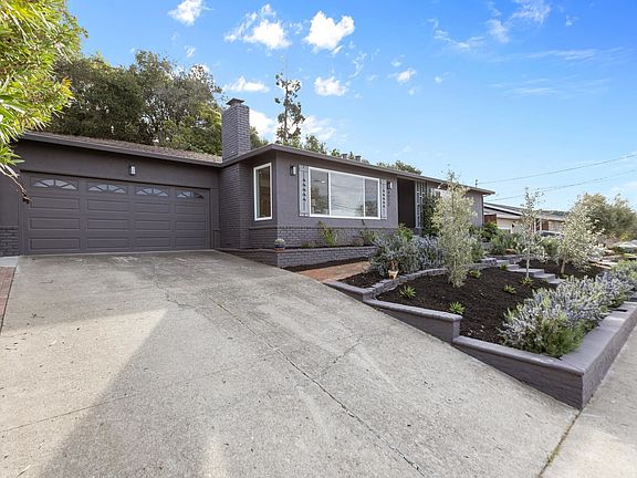 2nd image of 4072 Oak Hill Rd