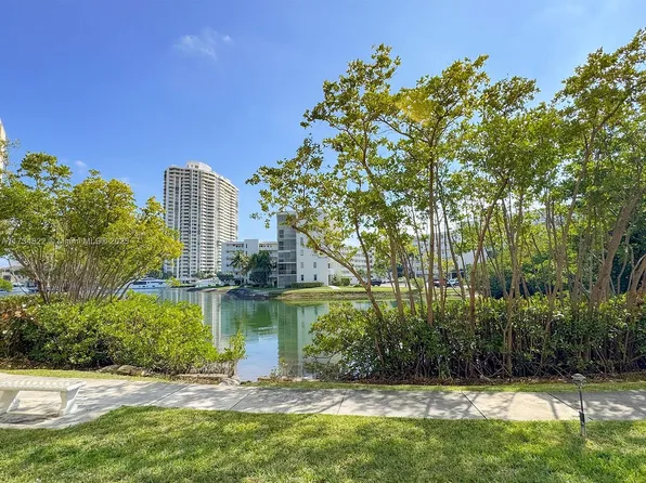 2930 Point East Dr APT E109, North Miami Beach, FL 33160