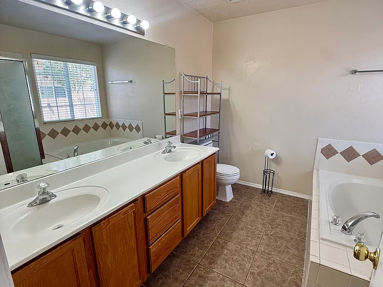 5511 Payson Ct NW — Photo 9