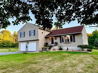 9704 Toby Rd, Marcy, NY 13403