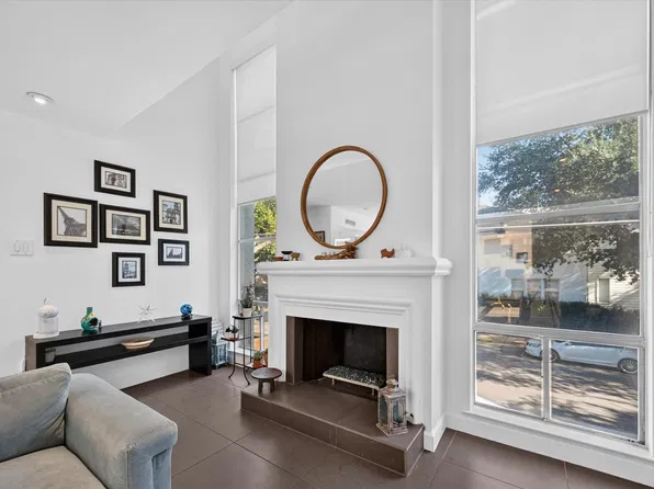 4003 Gilbert Ave APT 7, Dallas, TX 75219