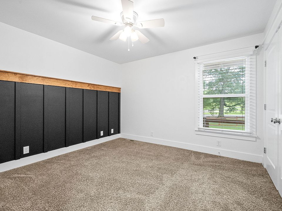 1st image of 2731 Memorial Drive Ext