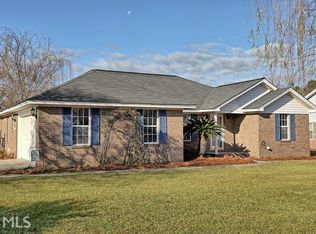 25 Lakeside Dr, Rincon, GA 31326