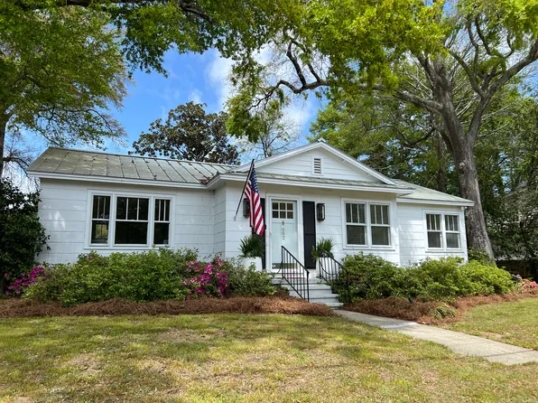 682 McCants Dr, Mount Pleasant, SC 29464