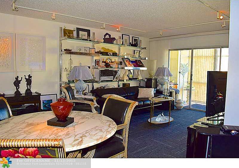 1st image of 3020 NE 16th Ave APT 302