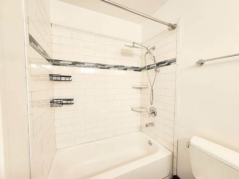 902 Peninsula Ave #405 — Photo 26