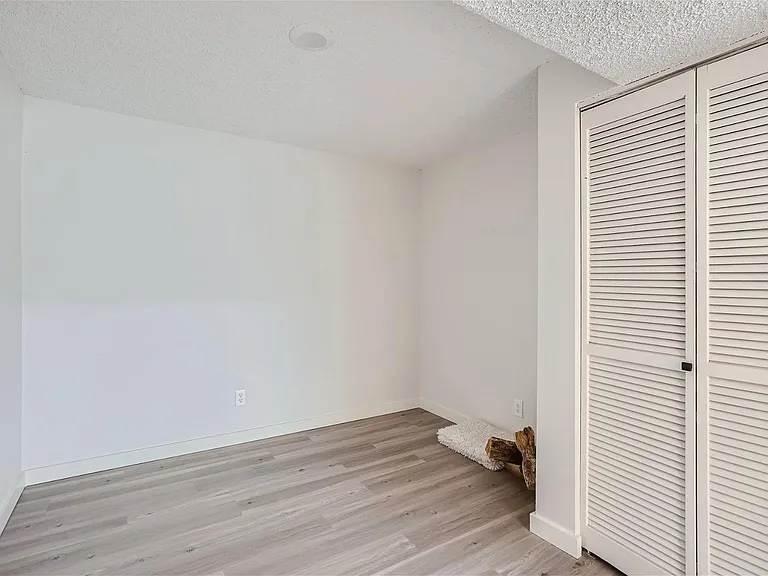 6000 W Mansfield Ave #12 — Photo 23