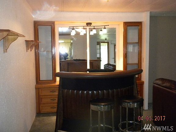 5th image of 4216 239th St E