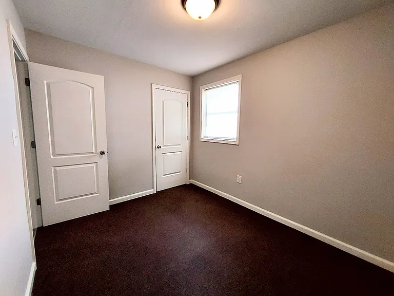 505 W Main St — Photo 25