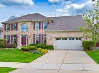 2637 Clara Ave, Aurora, IL 60502