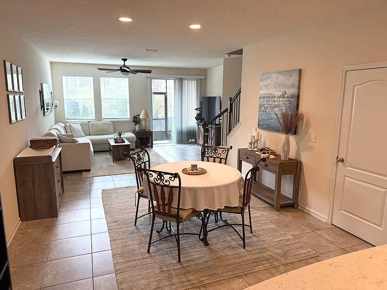95 Bush Pl — Photo 4