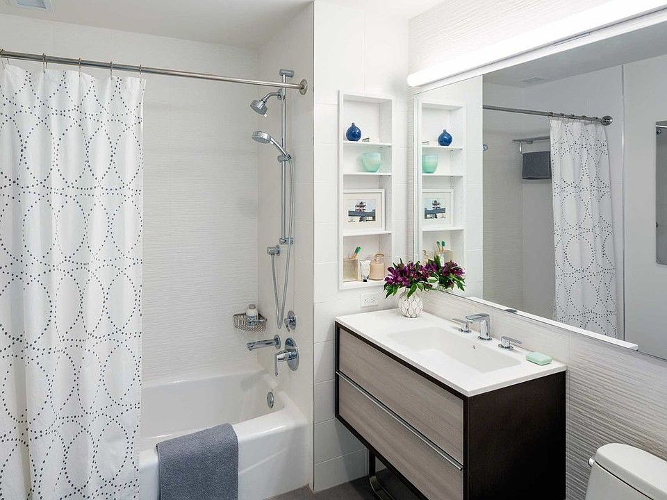 1st image of 10 City Pt APT 25F