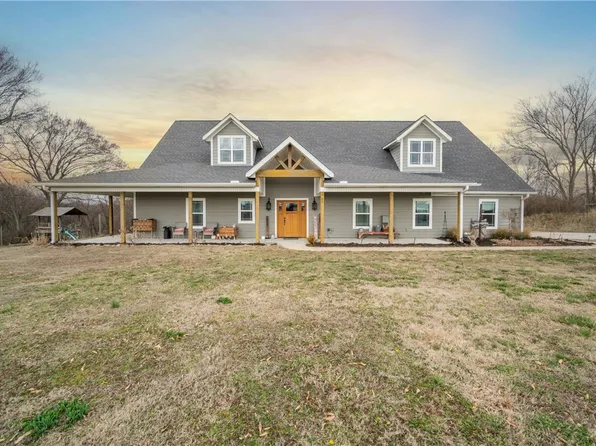 20600 Nicodemus Church Rd, Siloam Springs, AR 72761