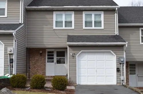 8 Stockton Ct Photo 1