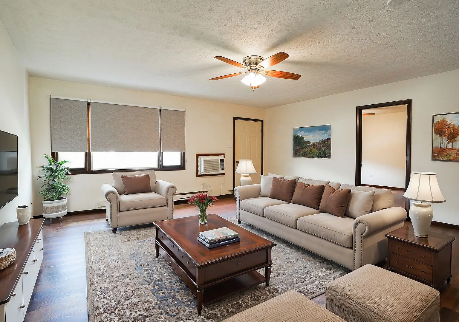 The Otto - 2 Bedroom / 1 Bath Ground Floor w/ 2 Parking Spaces — Photo 1