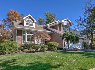96 Autumn Ridge Rd, Bedminster, NJ 07921