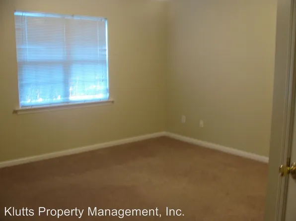 9909 Campus Walk Ln APT C, Charlotte, NC 28262