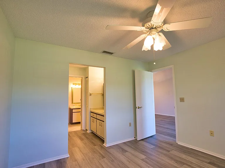 927 Capri Isles Blvd #8 — Photo 13