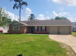 611 Baywood St, Shoreacres, TX 77571