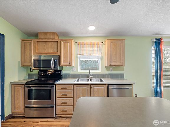 5th image of 151 E Ashwood Lane