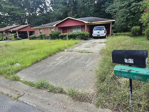 2nd image of 76 Hoy Green Acres Cir