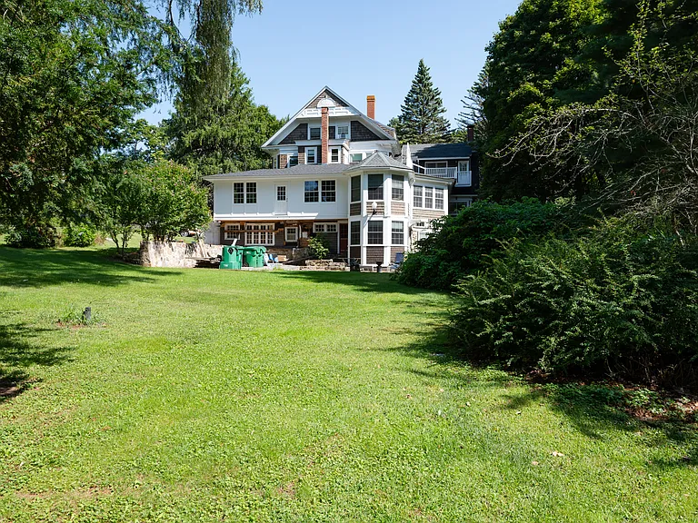 19 Norwood Farms Rd #2R — Photo 33