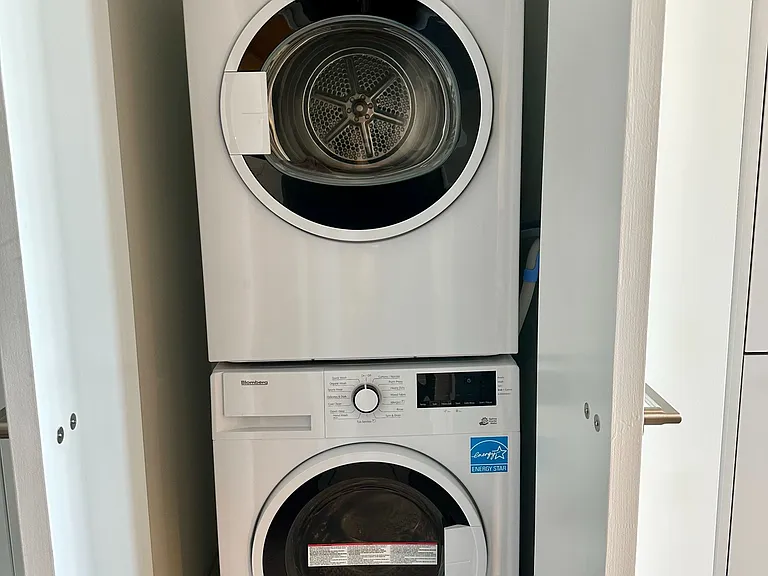 1 Fairview Rd E #1705 — Photo 6