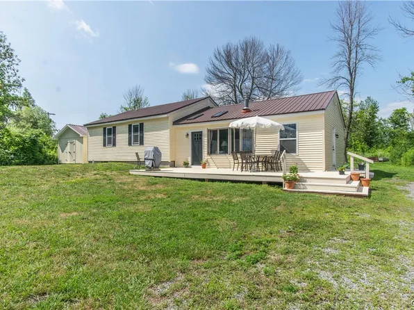 20432 S Shore Rd, Three Mile Bay, NY 13693