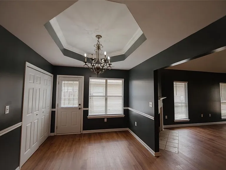464 Park Lake Dr — Photo 11