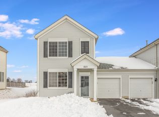 823 Daniel Dr, Minooka, IL 60447