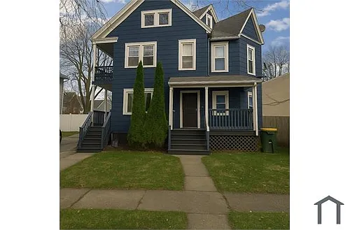 19 Grand Ave #4 Photo 1