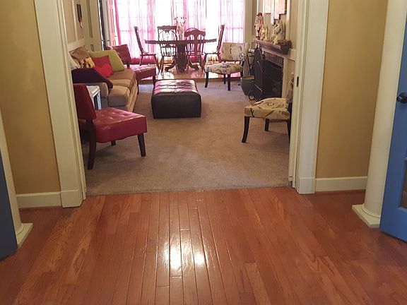 Look fromEntry to livingroom