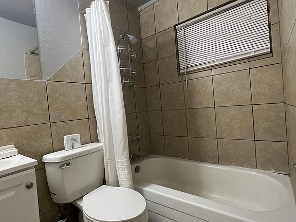 5th image of 311 E Bryce Dr #2