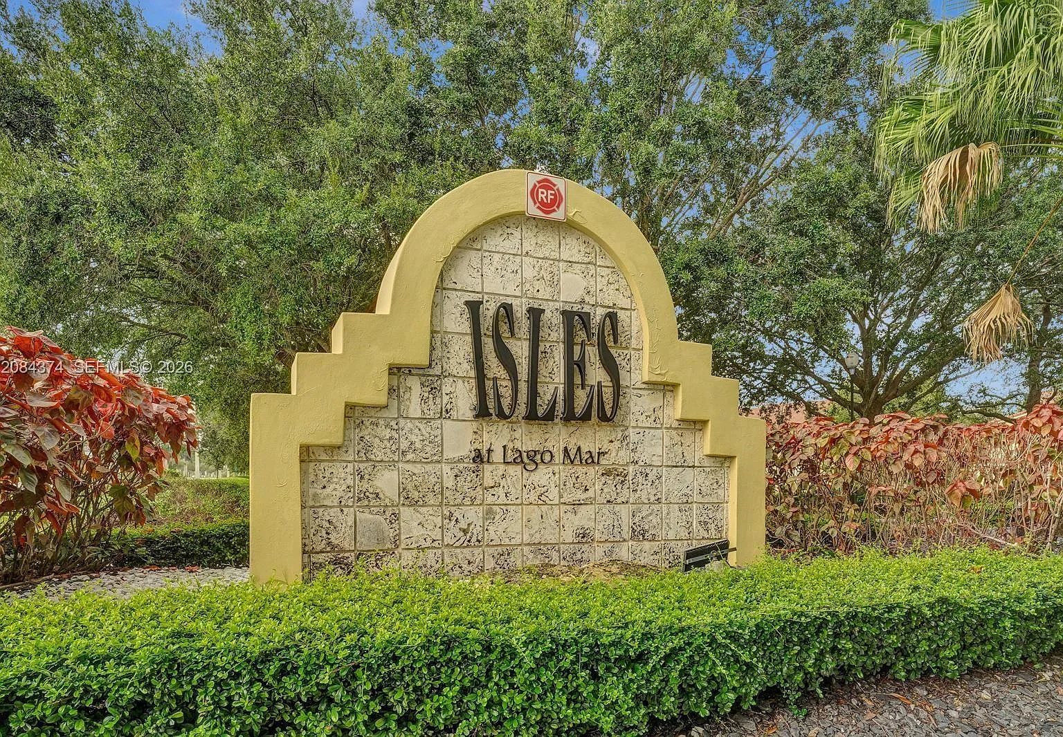 Isles At Lago Mar Condo — Photo 1
