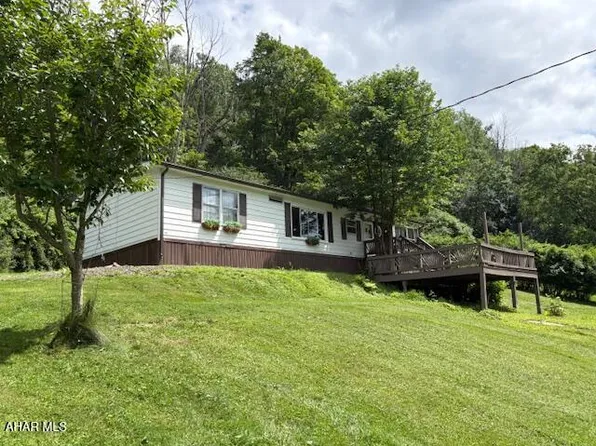 130 E 7th St, Coudersport, PA 16915