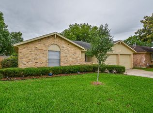 4806 Fairhaven St, Pasadena, TX 77505
