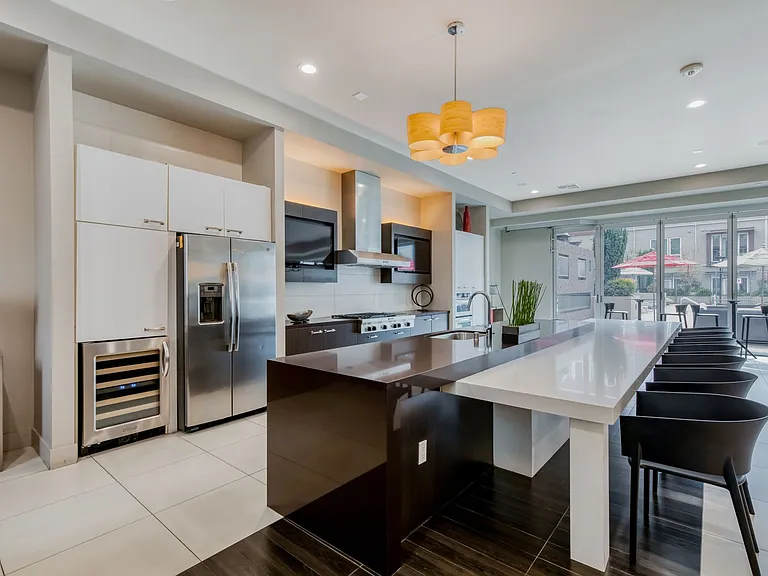 Domain Apartments — Photo 36