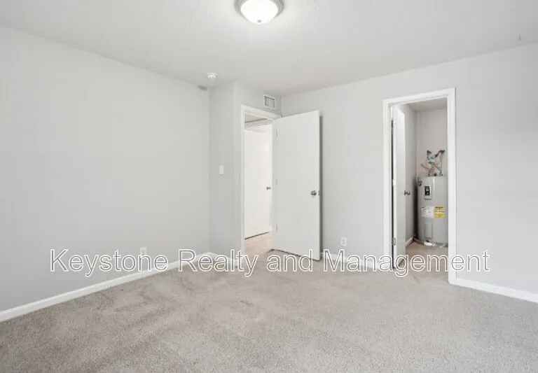Royster Lane — Photo 13