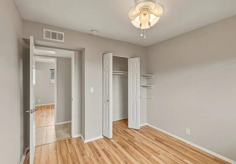 1224 E 9th Ave — Photo 22