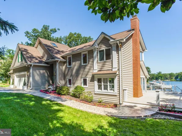 421 Edgewater Rd, Pasadena, MD 21122