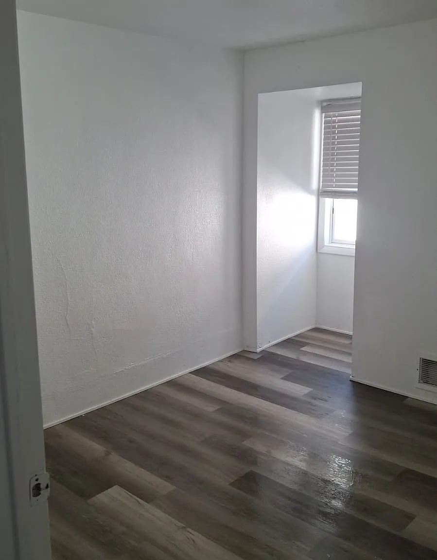 3 bed, 1.5 bath, $1,700 — Photo 1